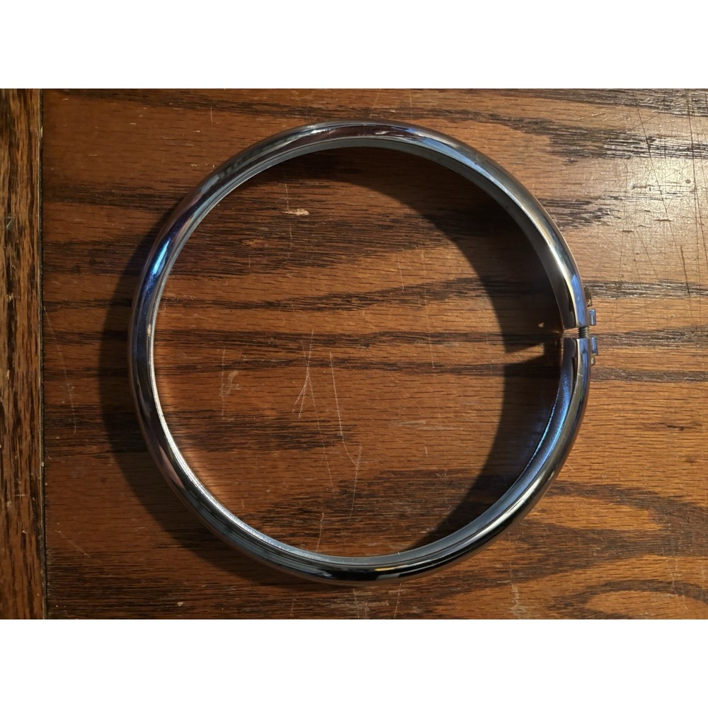 Harley Davidson Chrome Headlight Bezel Trim Ring 5.75 Inch Hinge Clamp